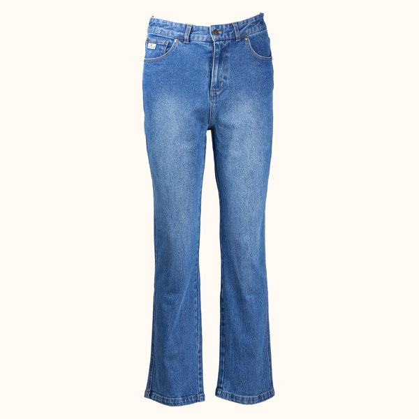 Womens boot cut wash jeans heavyweight non stretch- front 